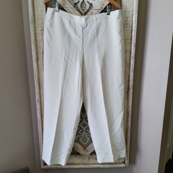 Alfred Dunner Women's Copenhagen Corduroy Elastic Waist Pants in White - Picture 3 of 11